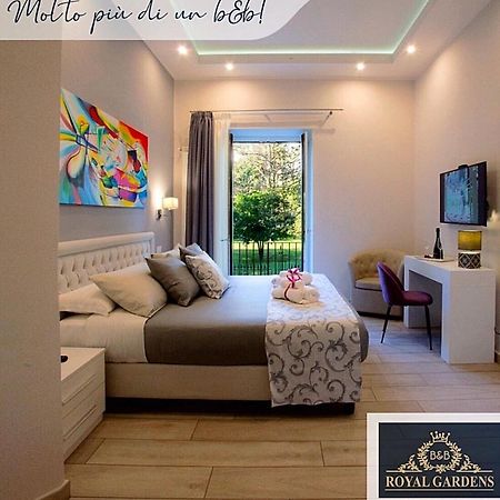 Royal Gardens Bed & Breakfast Caserta Ngoại thất bức ảnh