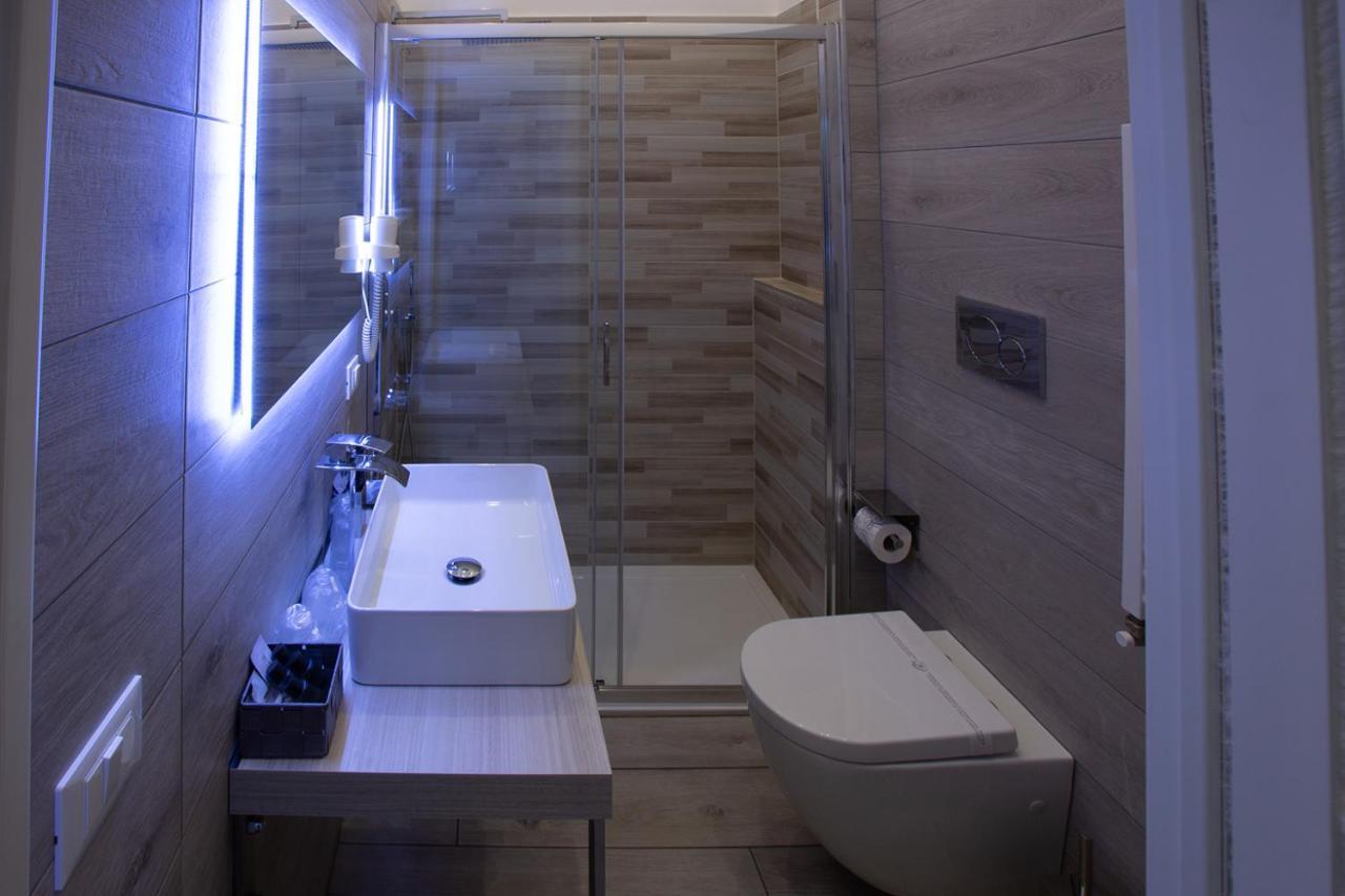Royal Gardens Bed & Breakfast Caserta Ngoại thất bức ảnh