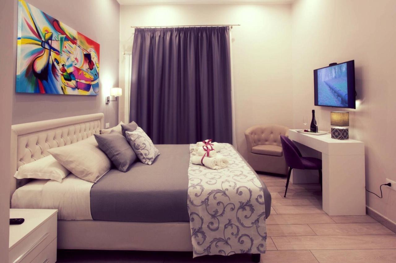 Royal Gardens Bed & Breakfast Caserta Ngoại thất bức ảnh