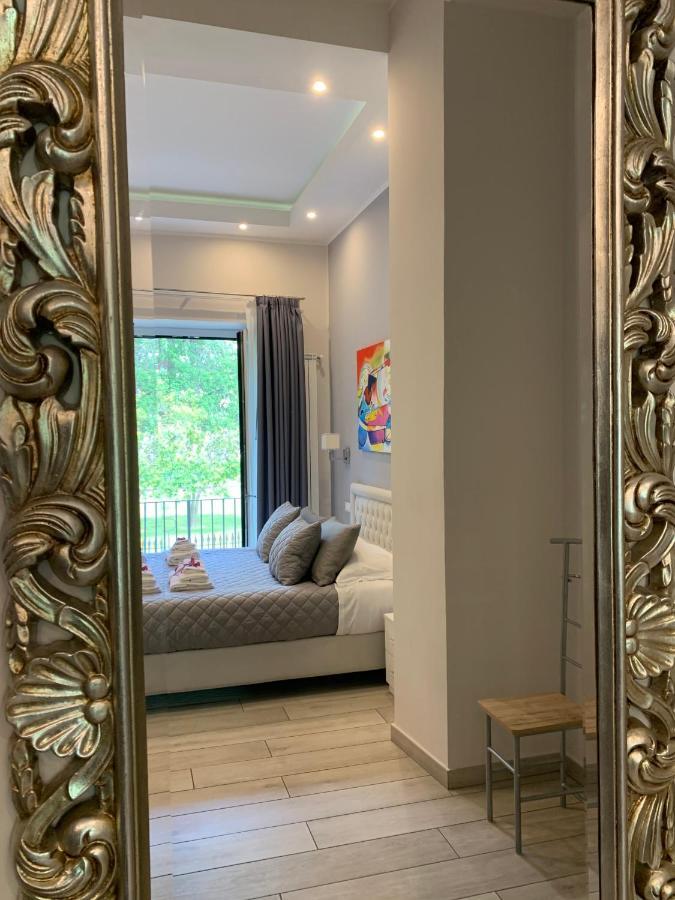 Royal Gardens Bed & Breakfast Caserta Ngoại thất bức ảnh