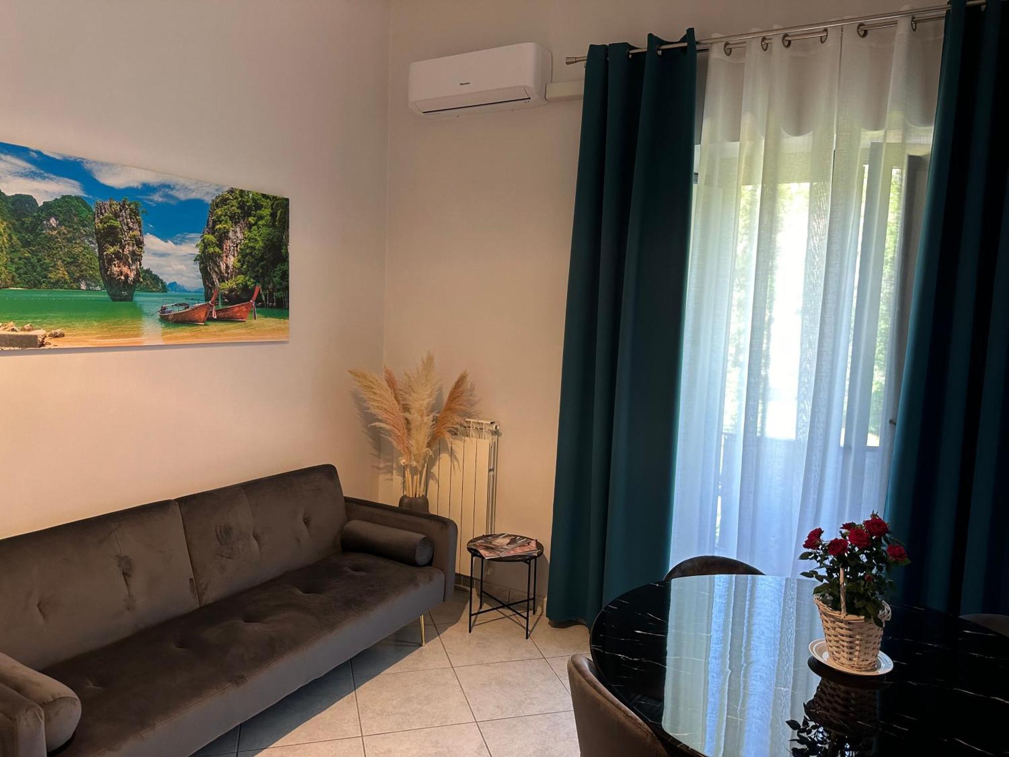 Royal Gardens Bed & Breakfast Caserta Phòng bức ảnh